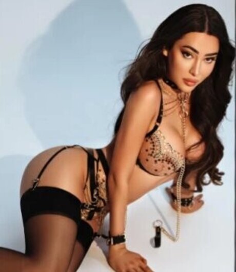 TS Aliyah Rose naked model img