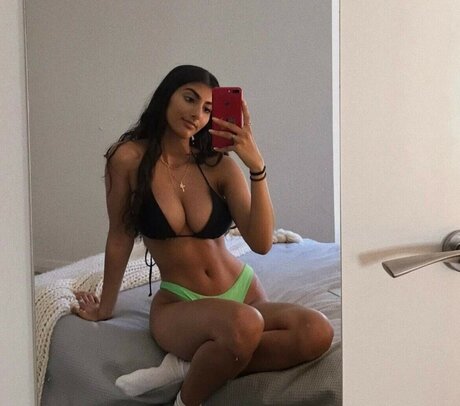 Jade Goveas star nude pics