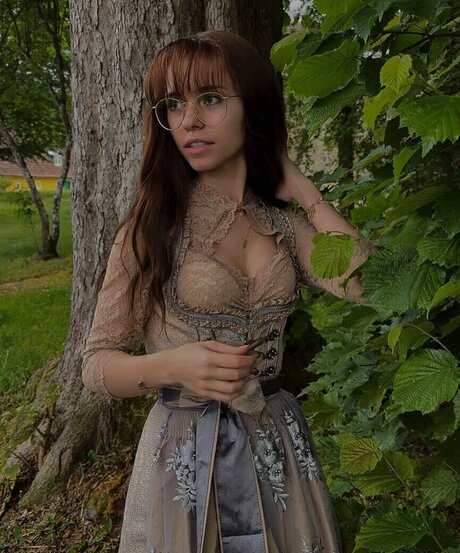 Facialize Me pornstar adult pictures