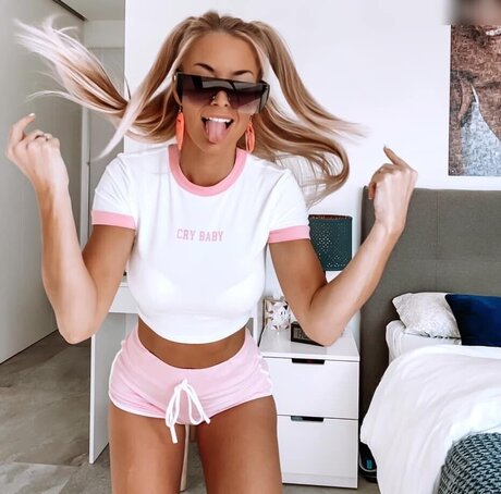 Isi Gl ck model xxx pics