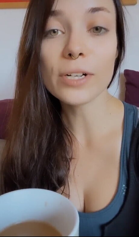 FreakinMagical hot model photo