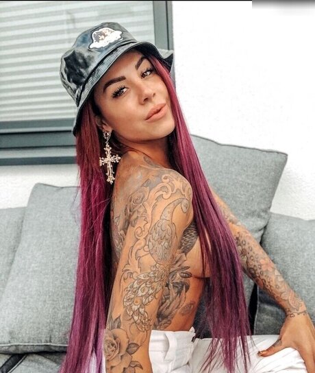 young teen onlyfans hot naked images