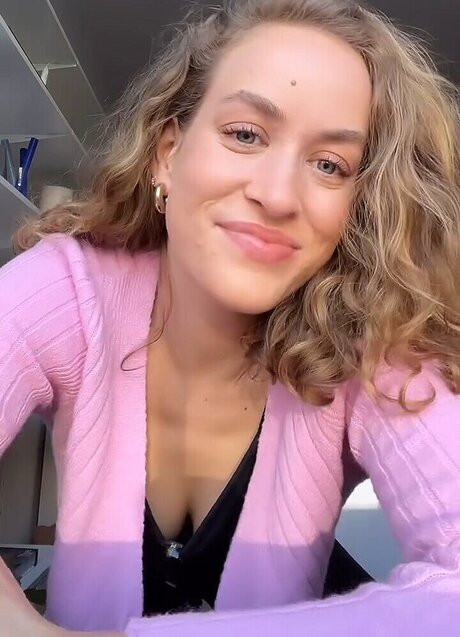 Justleo sexy pornstar pictures