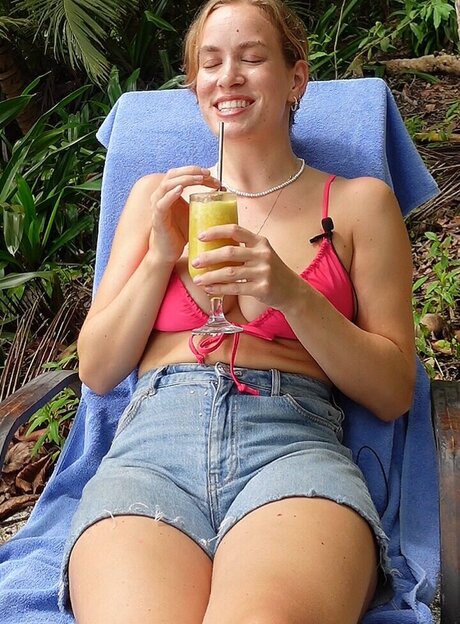 Justleo beautiful star photo