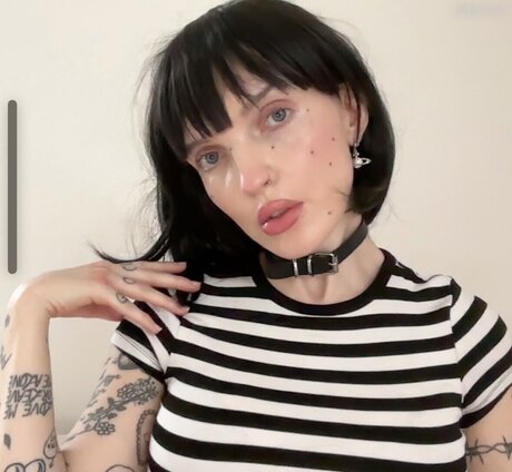 Mia Morgan star exclusive photos