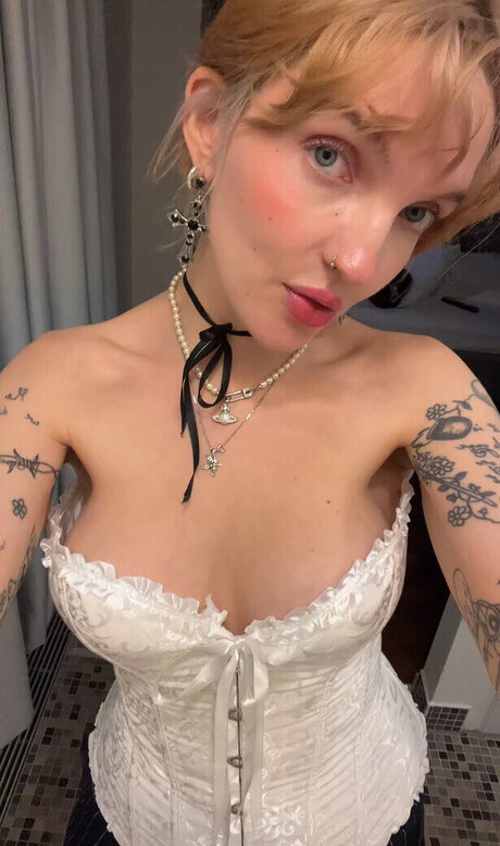 Mia Morgan hd actress pic