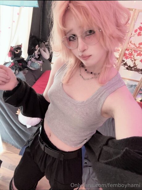Femboyhami porn model gallery
