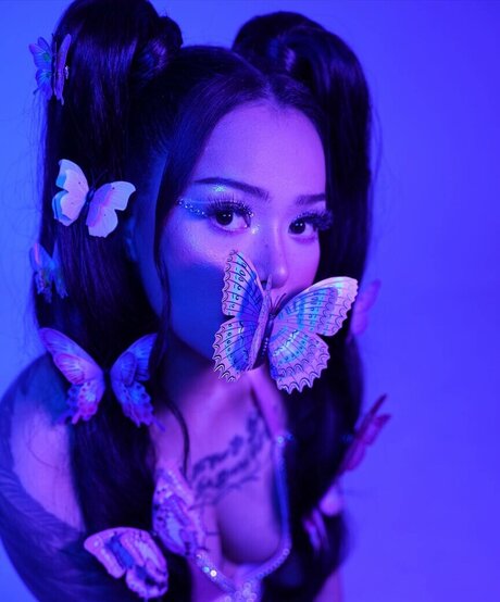 Bella Poarch adult star img