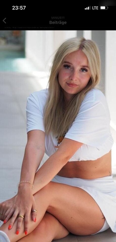 MinusElf xxx pornstar pics