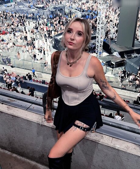 MinusElf porn star galleries