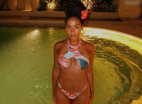 Shaggy Baggy nudes star images