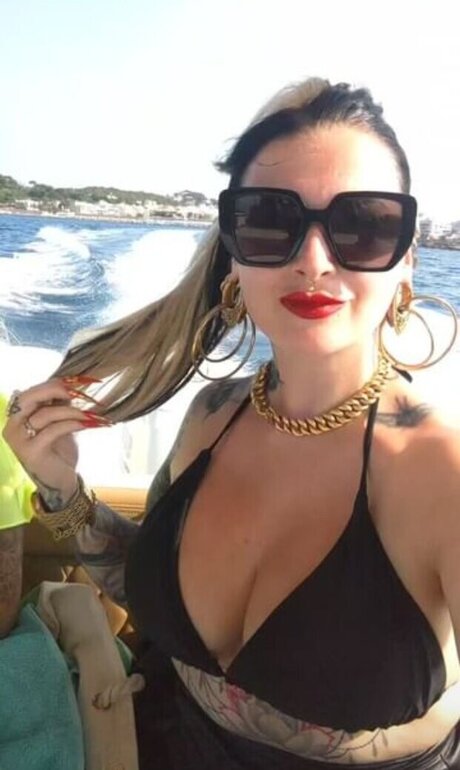 Lyn k44 pornographic star img