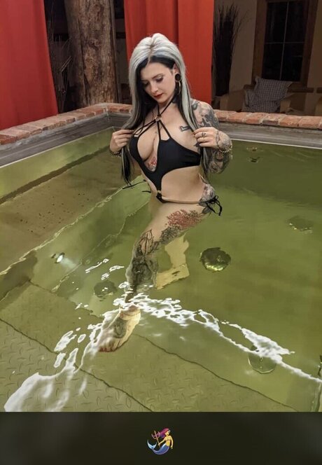 Lyn k44 pretty actress photos