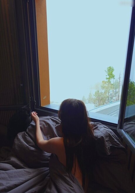 Hello Limoon star erotic picture