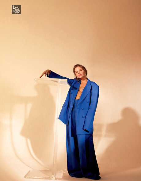 OOPS International star high quality pic