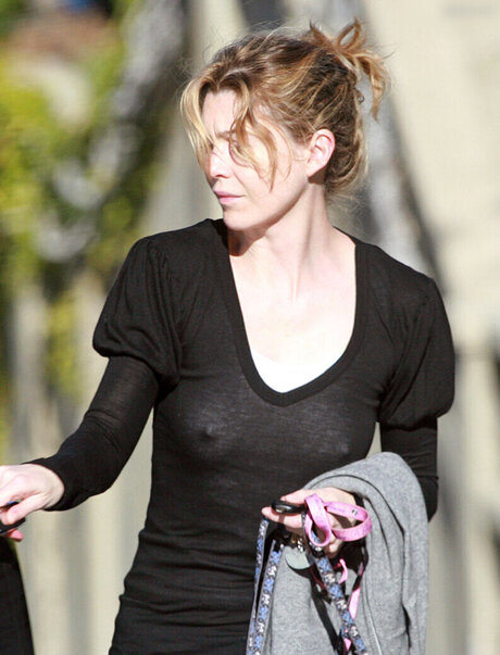 OOPS International xxx star pictures