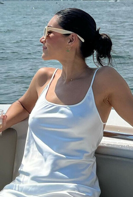 Jenny Chiu free pornstar images