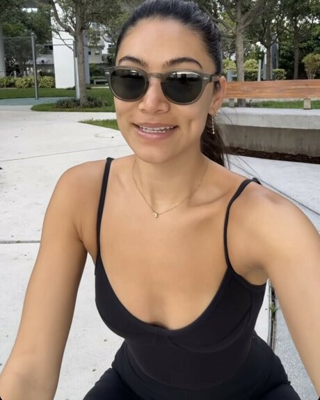 Jenny Chiu nude actress images