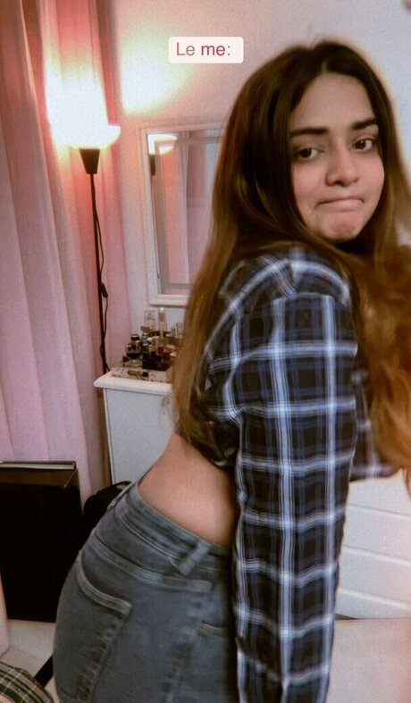 Steffi Cyrill exclusive star archive