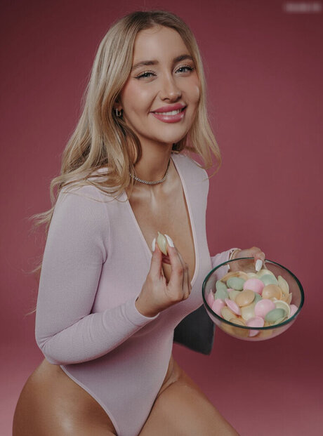 Tami Tilgner pretty star photos