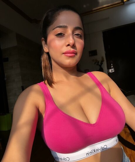 Kate Sharma best model images