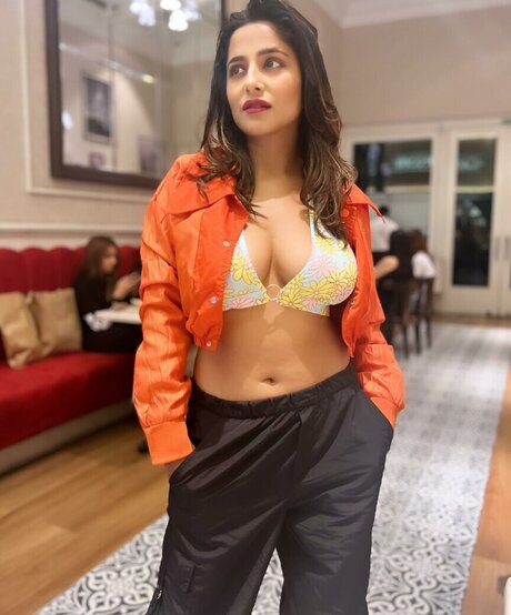 Kate Sharma top pornstar pictures