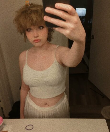 Addison Ambrose top actress image