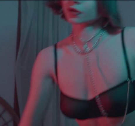 Chaturbatable art actress galleries