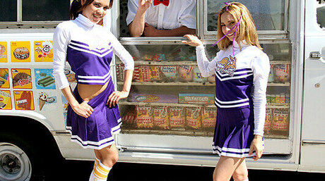 Lindsey Meadow hot actress picture