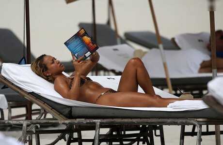 Karrueche Tran model erotic pic