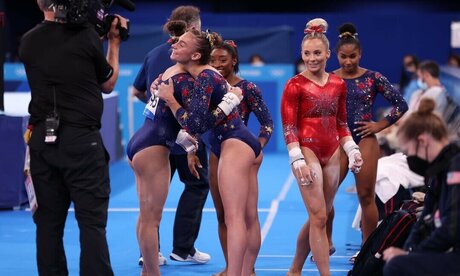 Suni Lee star art picture