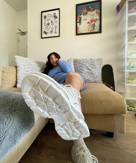 ASMR JADE porn actress photos