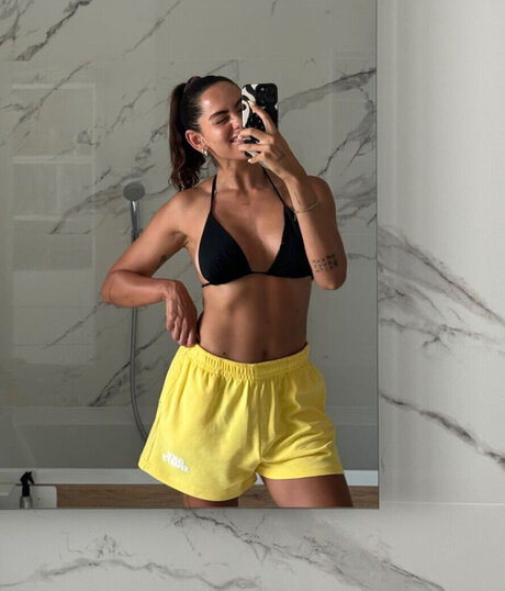 herstoryfeed pornographic model archive