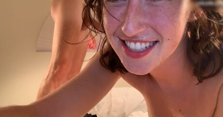 Anne Freak star hd gallery