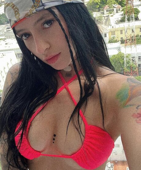 Michelle Fox nude star pic