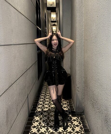 Mena Noona nice star galleries