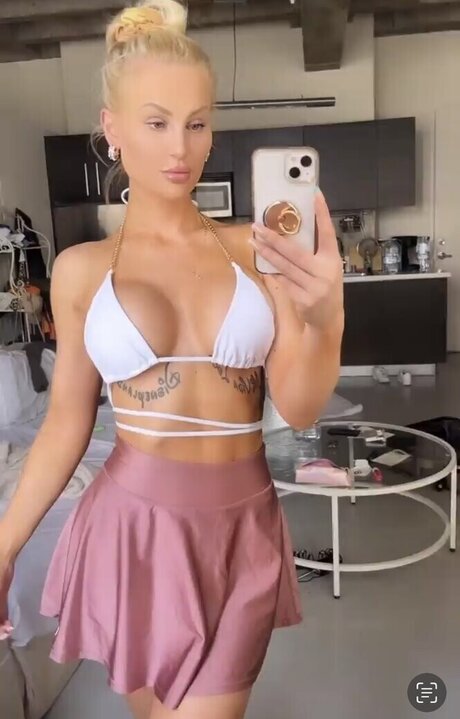 Giulie Hope Santana nice pornstar photos