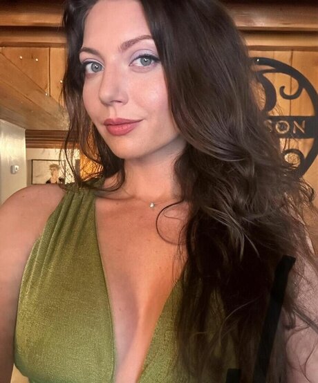 Theoreticalresearch model erotic photos