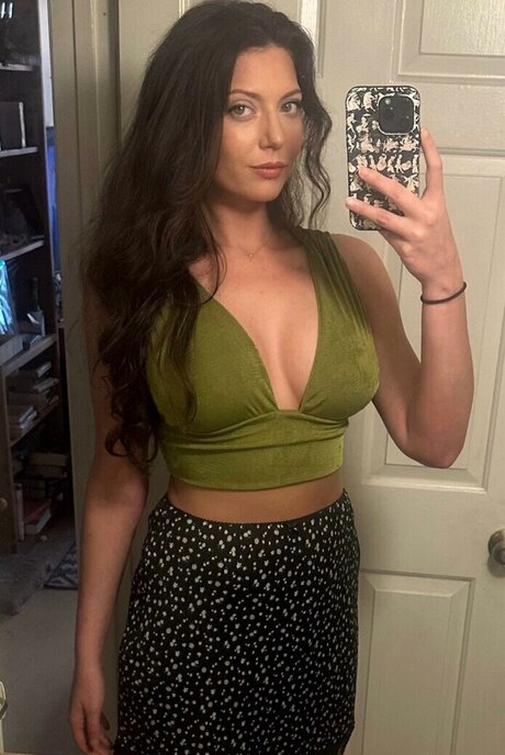 Theoreticalresearch perfect model photo