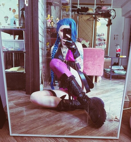 Sasha Gaier sexy star picture