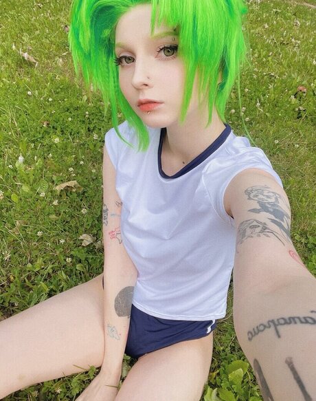 Sasha Gaier model pics