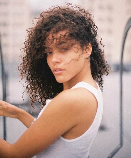 Quintessa Swindell model sex image