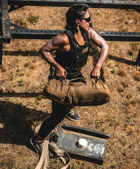 Tulsi Gabbard nude star photos