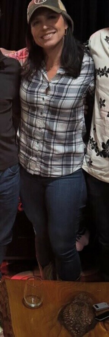 Tulsi Gabbard star hot picture