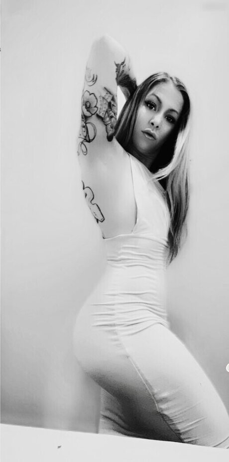 Leah Luv sexy pornstar images