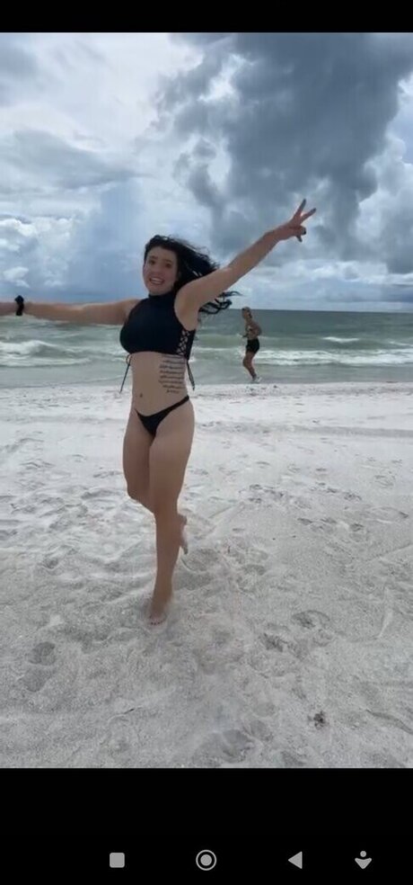 Notsoerudite naked actress image