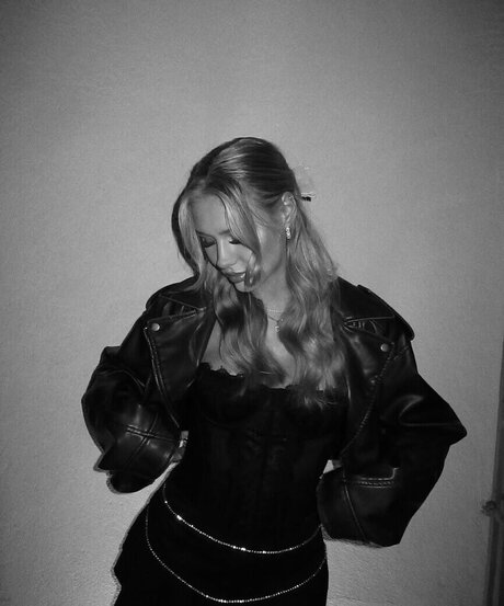 Caro Konrad nude star pics