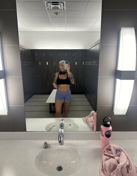 piinkpriincesss model beautiful image