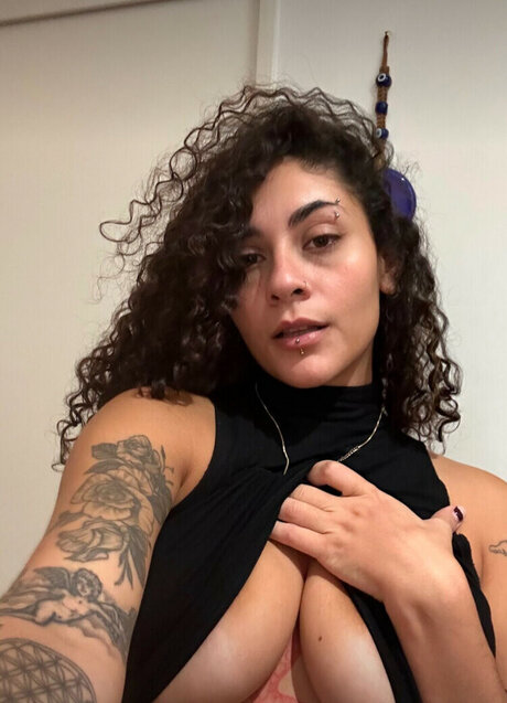 ohnochristina model sexy image