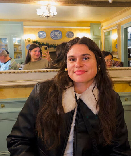 Ilona Maher model beautiful pic